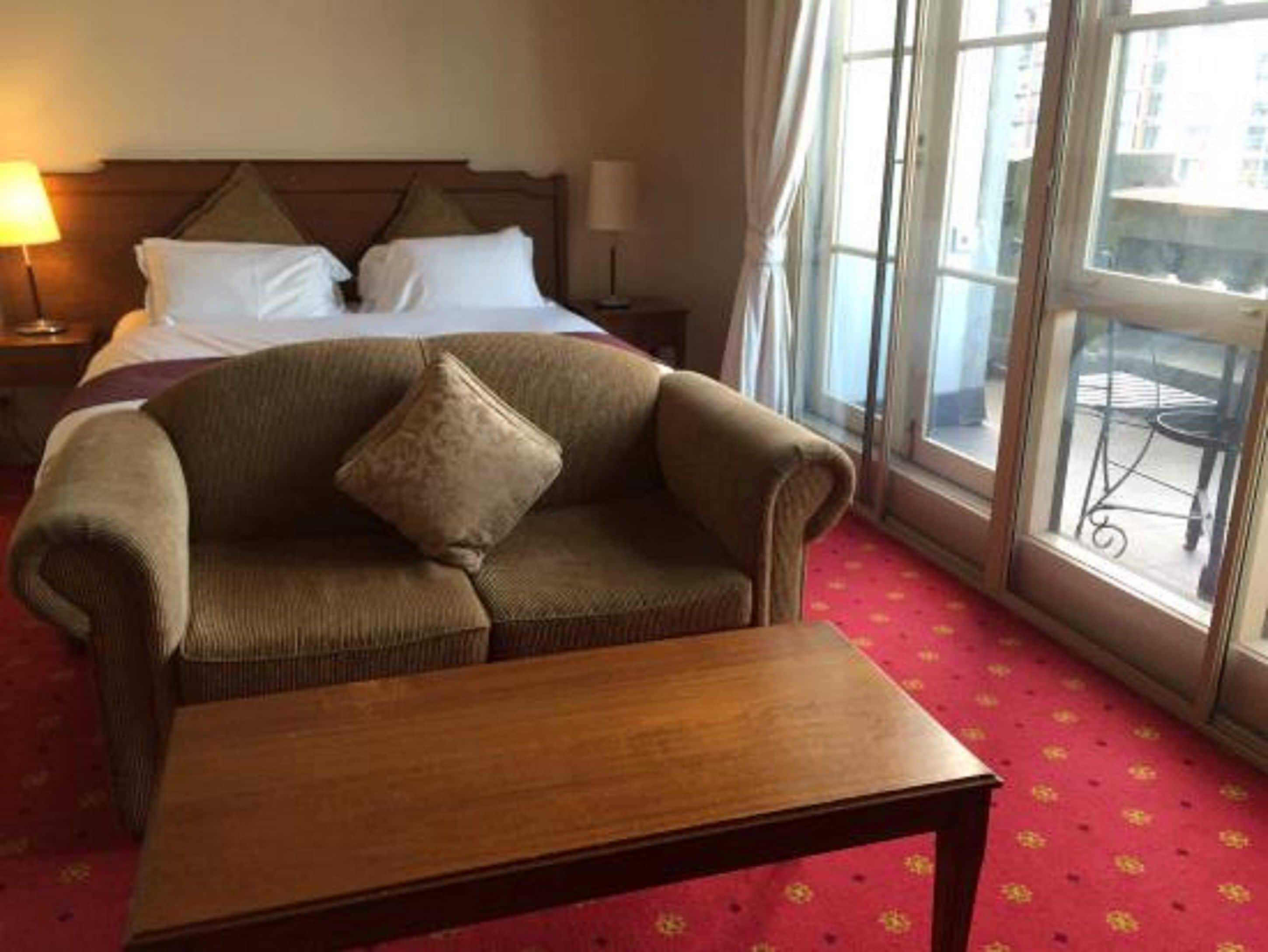 standard studio apartment | premium bedding, pillow-top beds, minibar, in-room safe