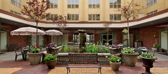 Harrison Lake Hotel