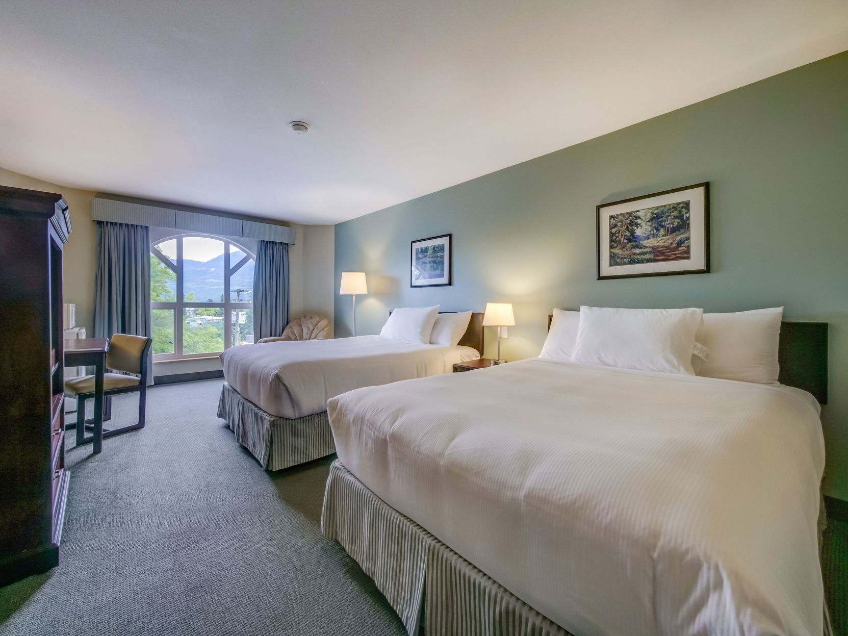 1 bedroom, premium bedding, desk, iron/ironing board