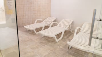 Couples treatment rooms, sauna, steam room, Turkish bath