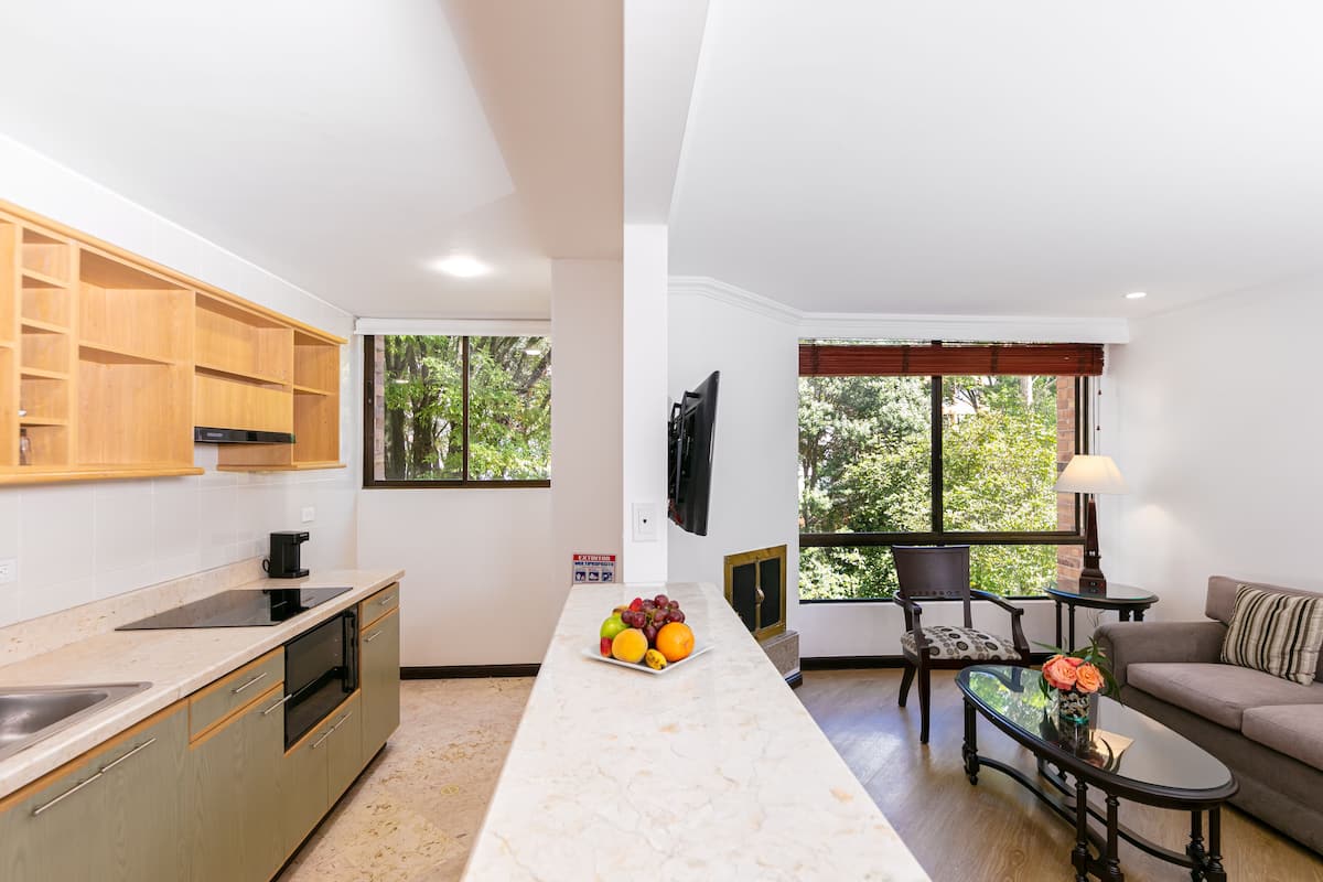 grand suite, 2 bedrooms, kitchen | premium bedding, minibar, in-room safe, individually decorated