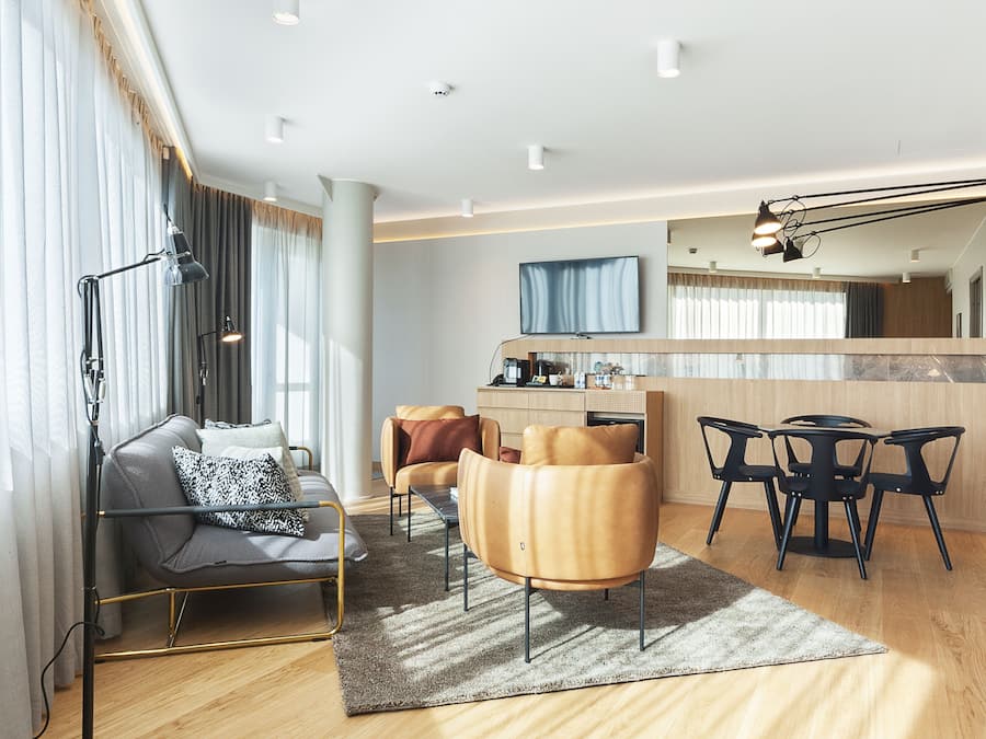 Suite, 1 Bedroom (Living Area)