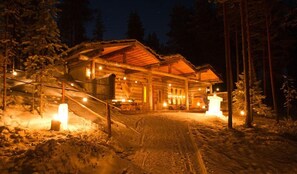 Badstue, boblebad, dampbad og kroppsbehandlinger