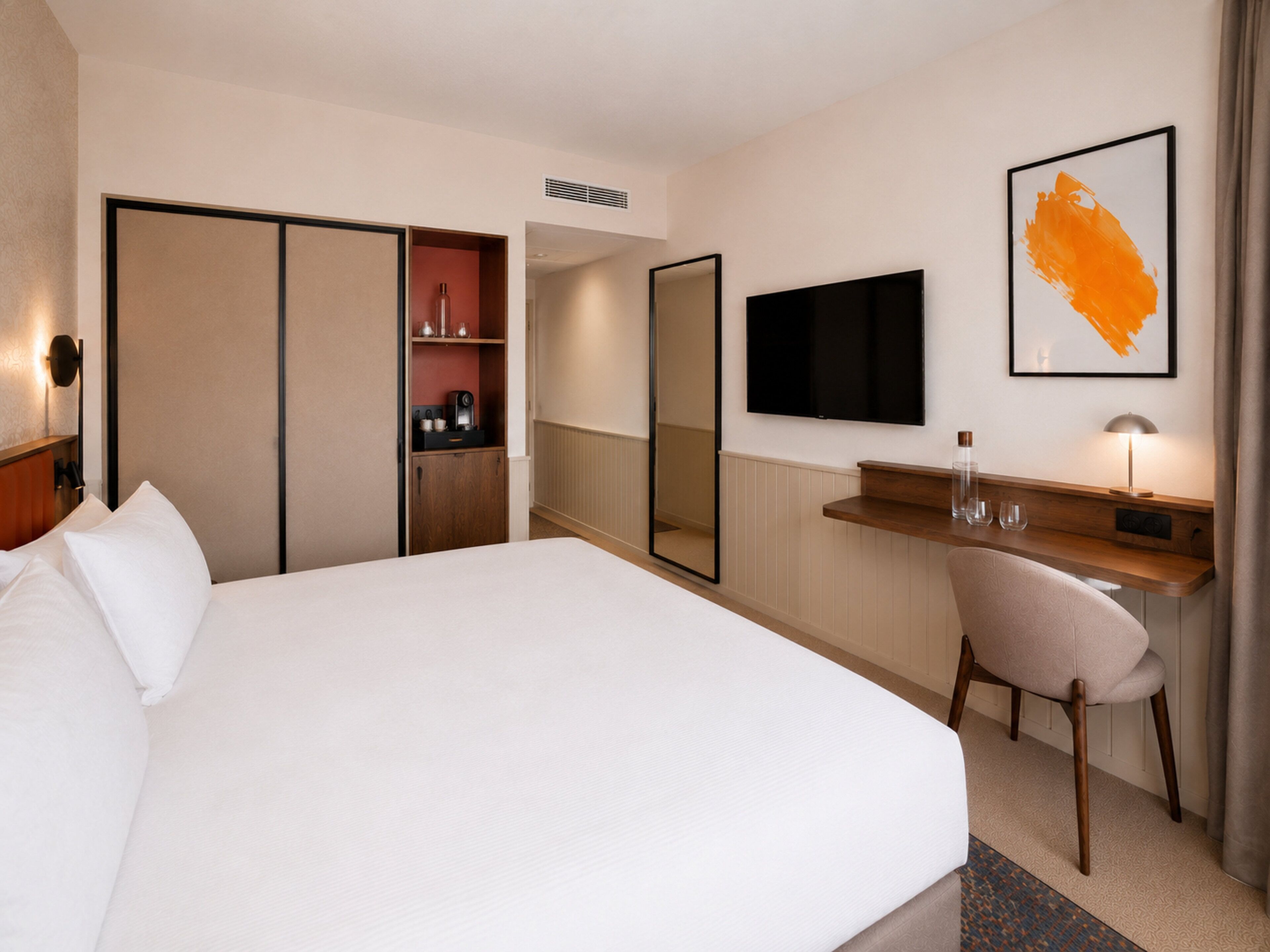 Minibar, in-room safe, desk, soundproofing