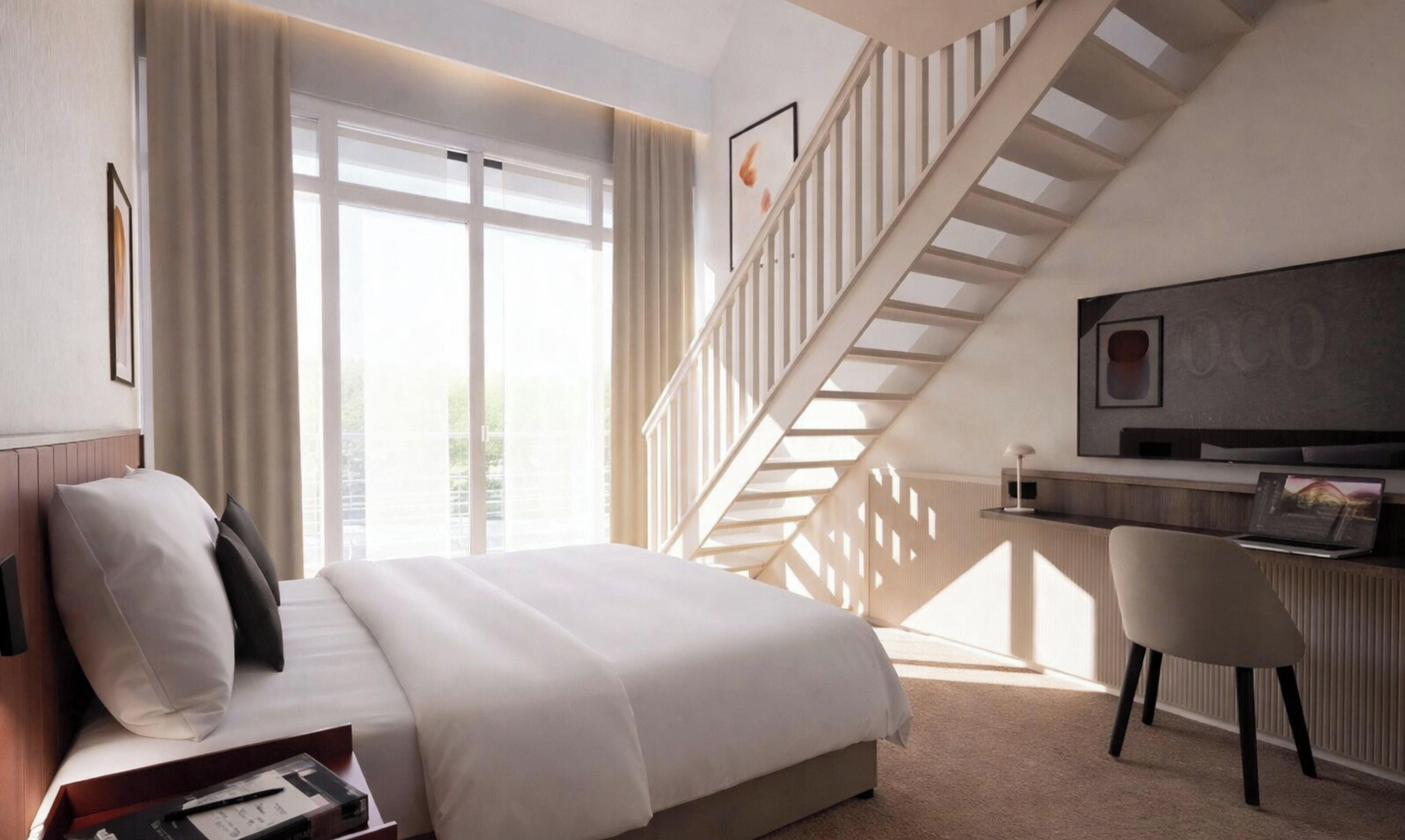 Minibar, in-room safe, desk, soundproofing