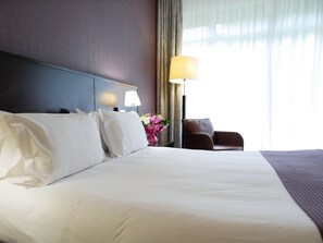 Premium Room | Minibar, in-room safe, desk, soundproofing - Holiday Inn Resort Le Touquet by IHG (Le Touquet-Paris-Plage)