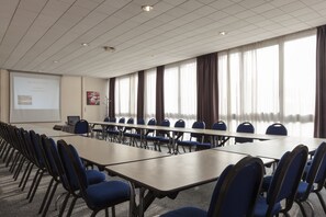 Meeting facility - The Originals City, Hôtel Le Forum, Strasbourg Nord (Schiltigheim)