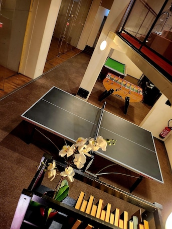 Salle de jeux. The Originals City, Hôtel Le Forum, Strasbourg Nord