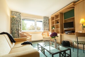 Minibar, in-room safe, desk, blackout drapes