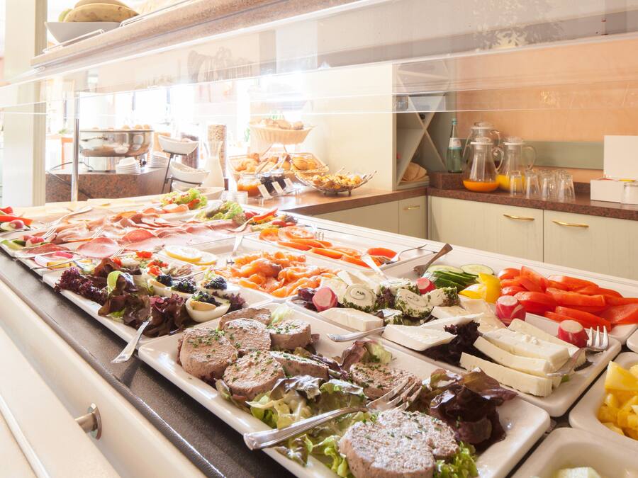Päivittäinen buffetaamiainen maksusta