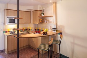 Standard Room, 1 Double Bed with Sofa bed | Private kitchen | Fridge, microwave, coffee/tea maker