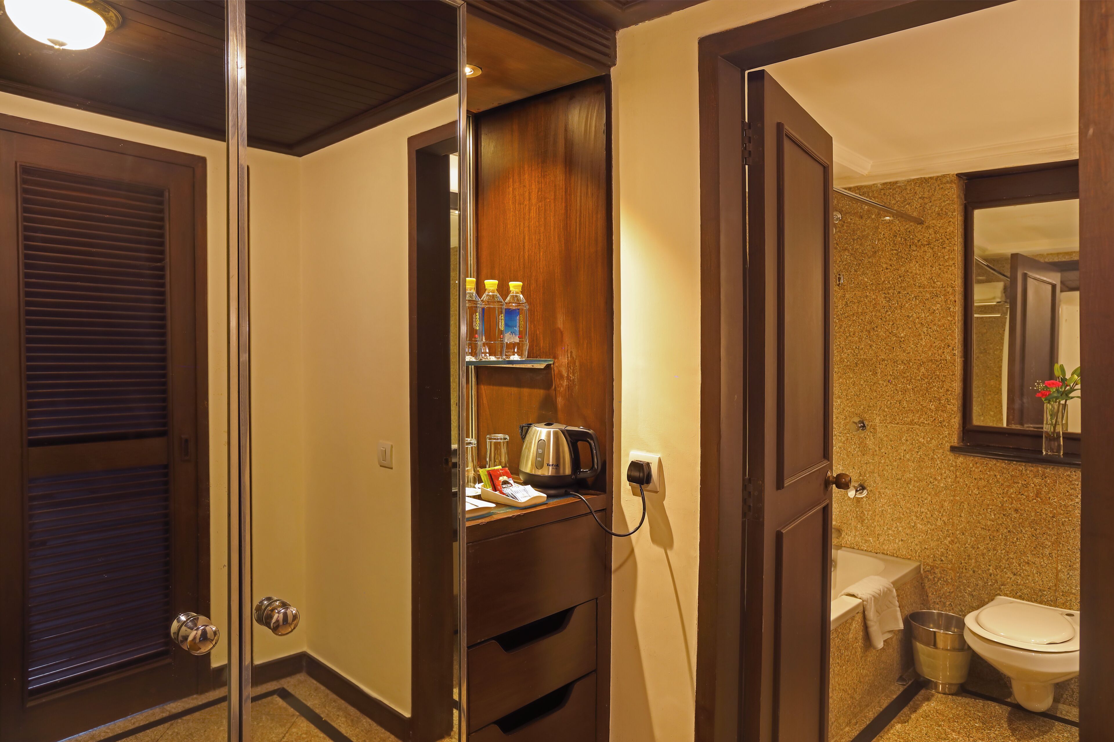 Suite, 1 Bedroom | Bathroom | Combined shower/bathtub, deep-soaking bathtub, designer toiletries