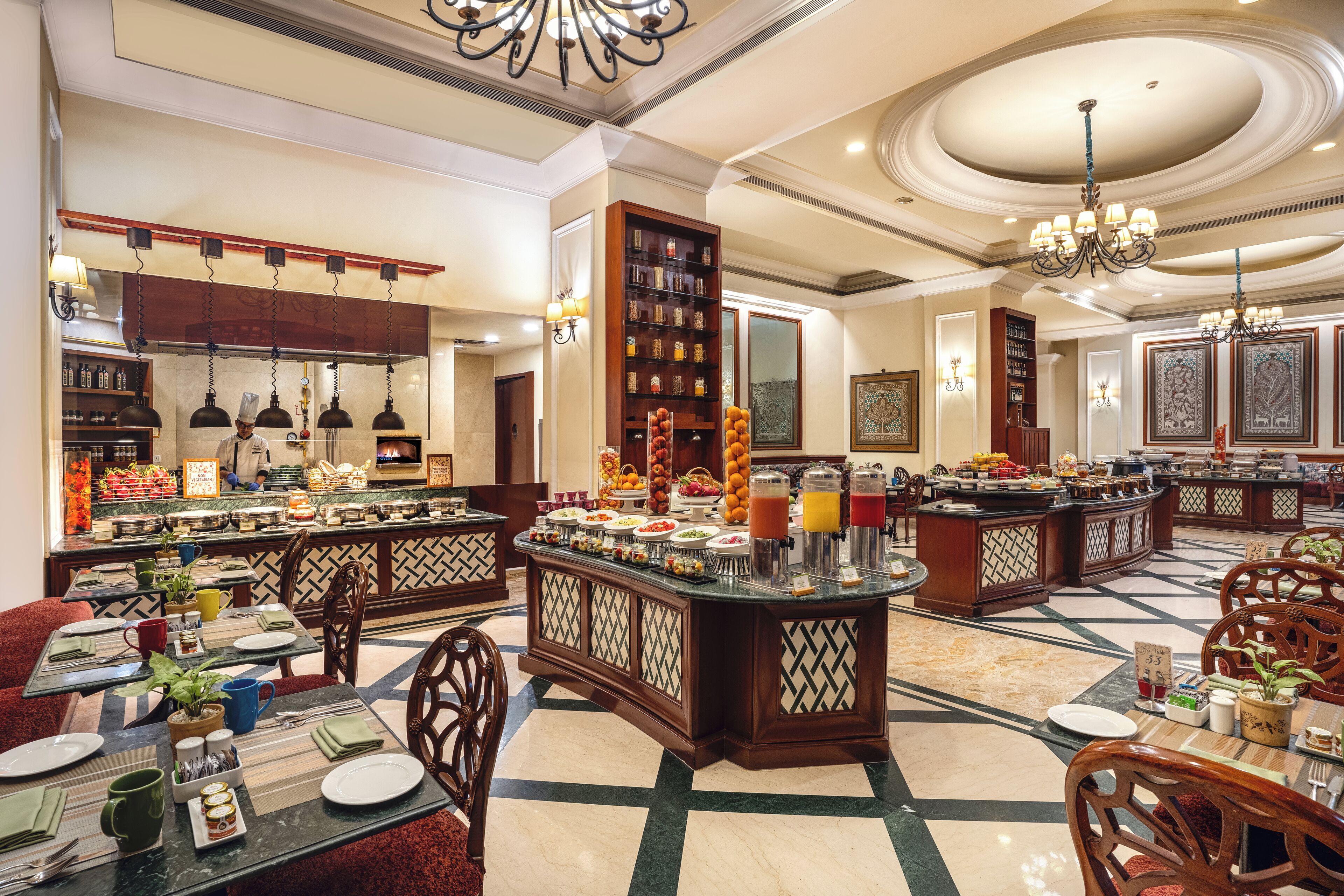 Breakfast, lunch served; local and international cuisine, garden views 