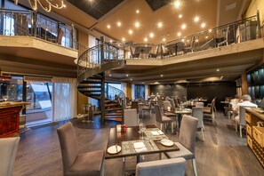 4 Restaurants, Frühstück