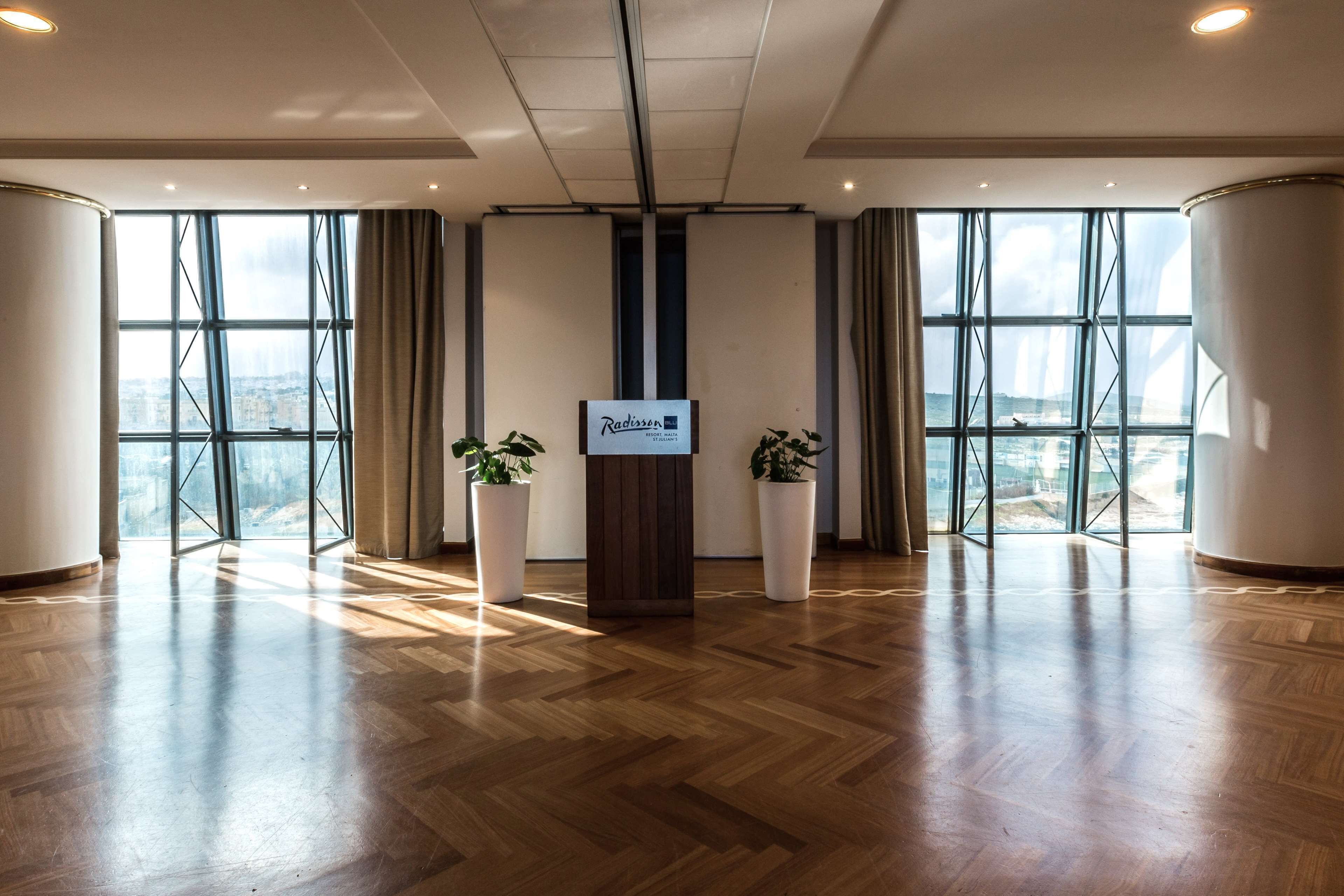 Toplantı salonu/imkânları