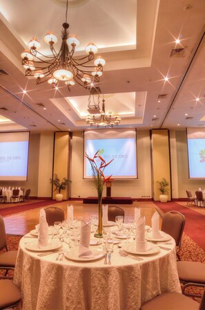 Business centre - Sol de Oro Hotel & Suites (Lima)