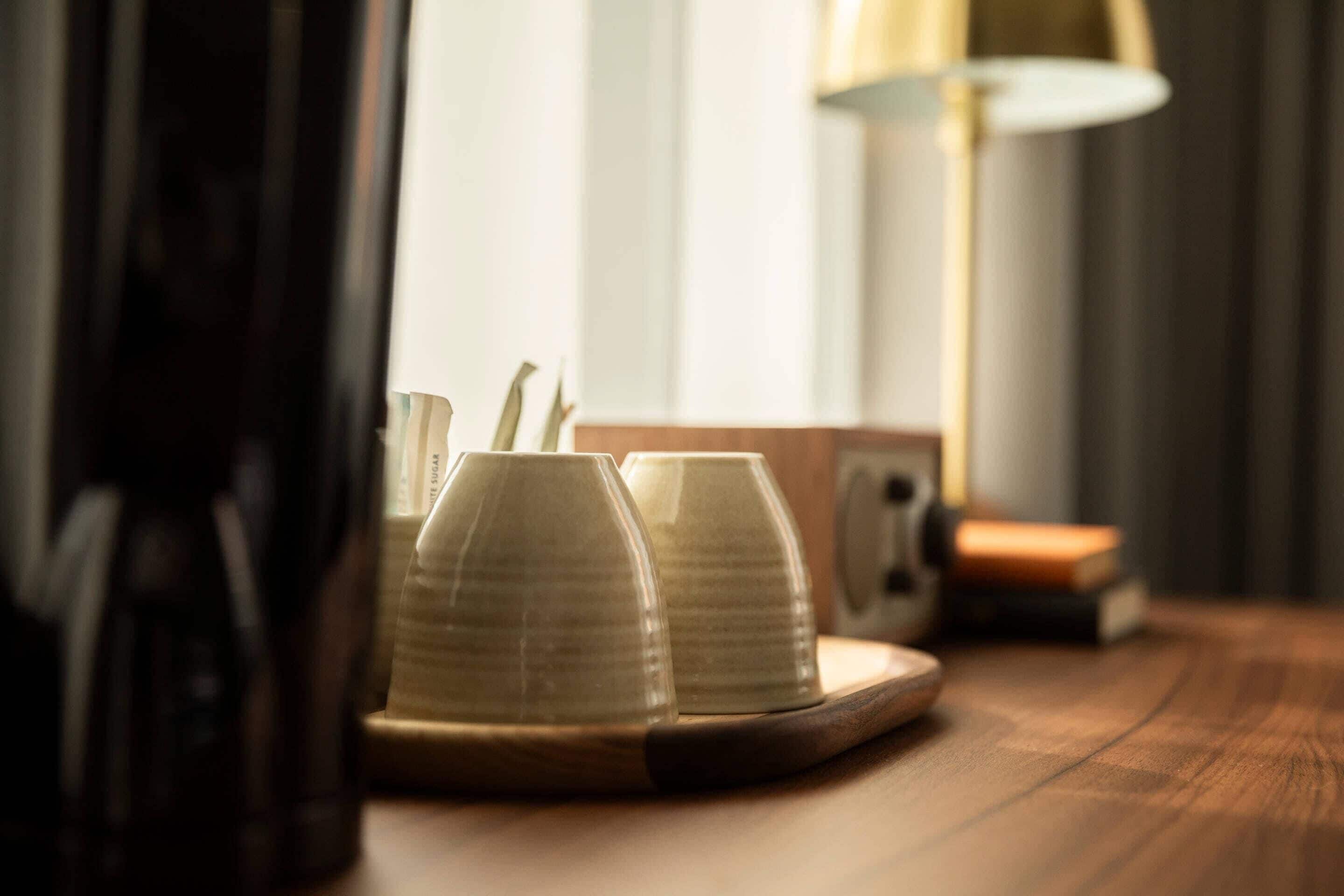 deluxe double room, non smoking | iron/ironing board, cots/infant beds, bed sheets, alarm clocks