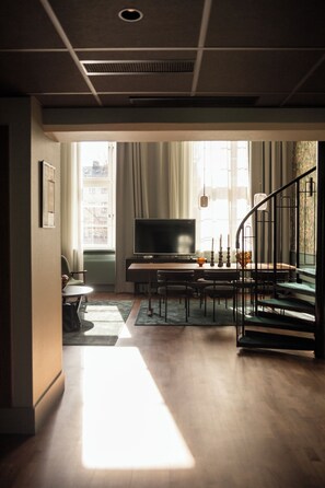 1 chambre, fer et planche à repasser, lit de bébé (supplément)