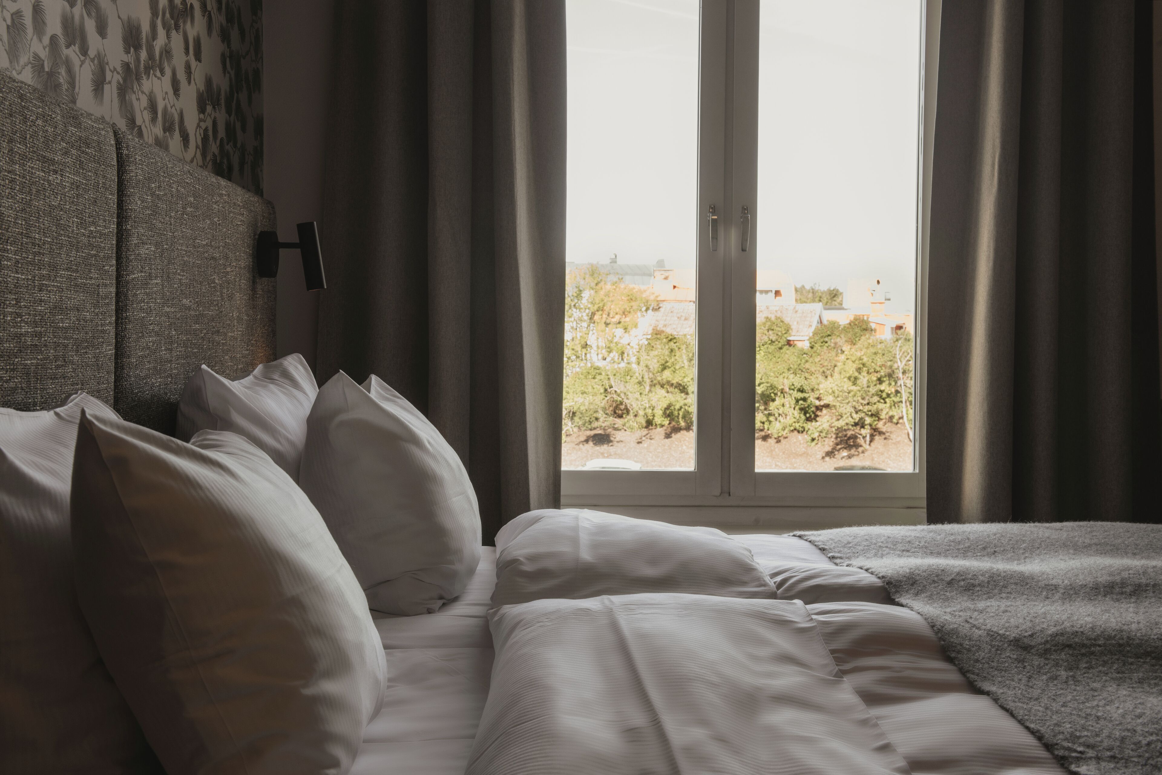 Standardzimmer, 2 Einzelbetten | Schreibtisch, laptopgeeigneter Arbeitsplatz, Bügeleisen/Bügelbrett, WLAN