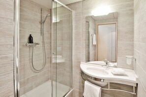 Bathroom - Aparthotel Adagio Geneve Mont Blanc (Geneva)