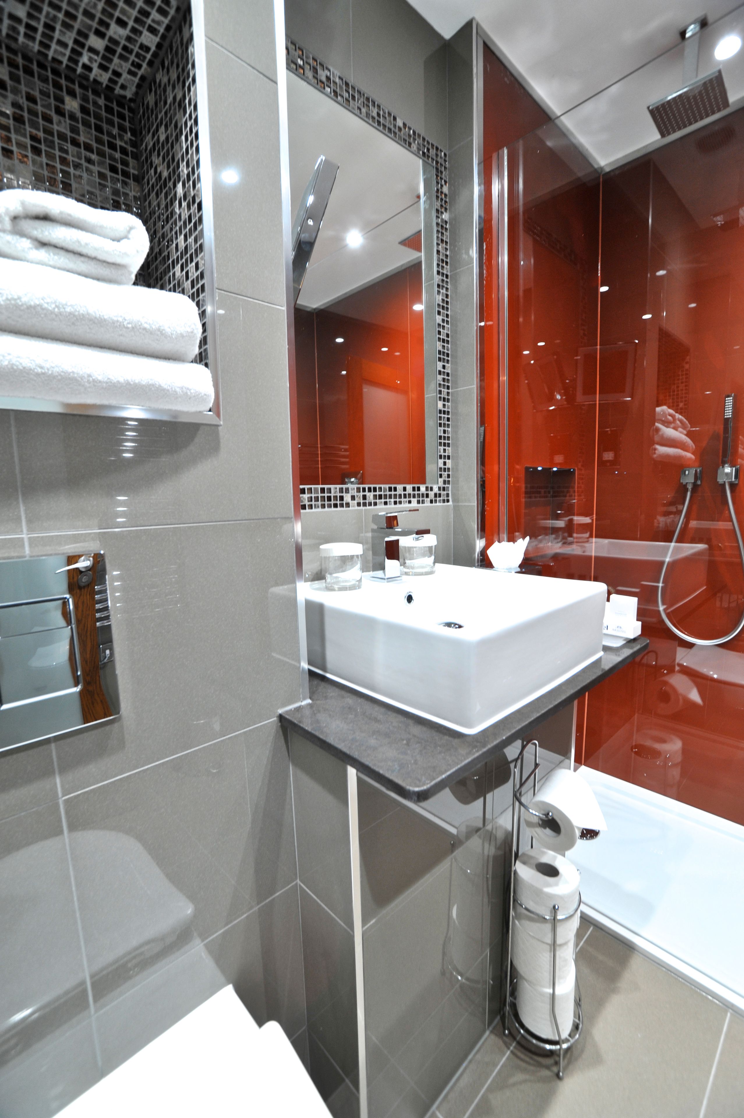 double room ( garden) | bathroom | shower, rainfall showerhead, free toiletries, hair dryer