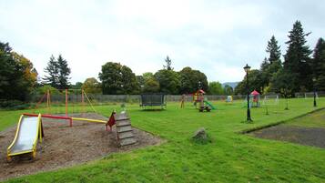 Außen-Kinderspielplatz