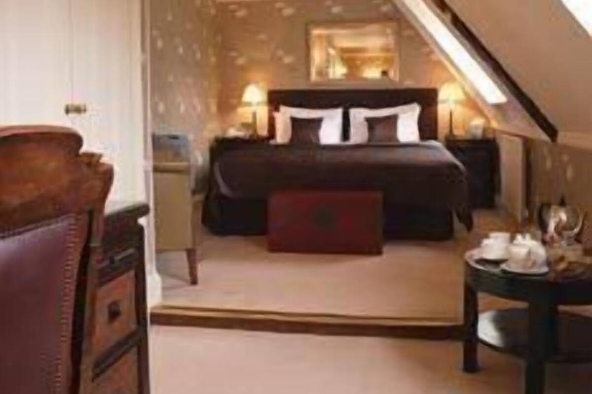 Desk, iron/ironing board (on request), cribs (surcharge)