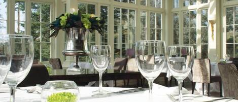 Breakfast, lunch, dinner served; garden views