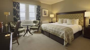 Classic Double or Twin Room | Hypo-allergenic bedding, desk, iron/ironing board, free WiFi