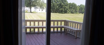 Hampton Falls Inn
