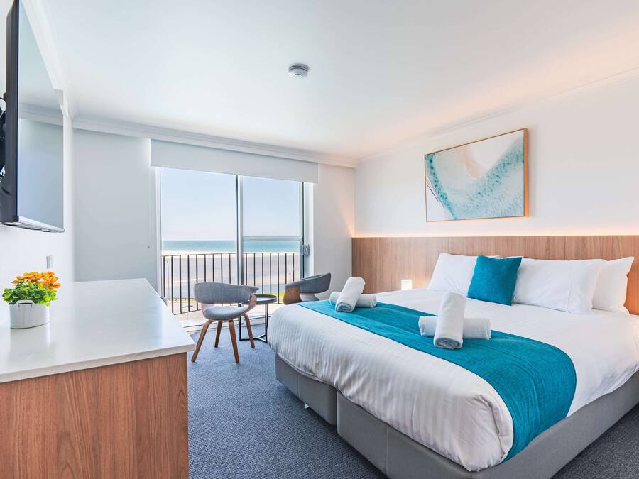 Deluxe kamer, 1 kingsize bed | 2 slaapkamers, een bureau, een laptopwerkplek