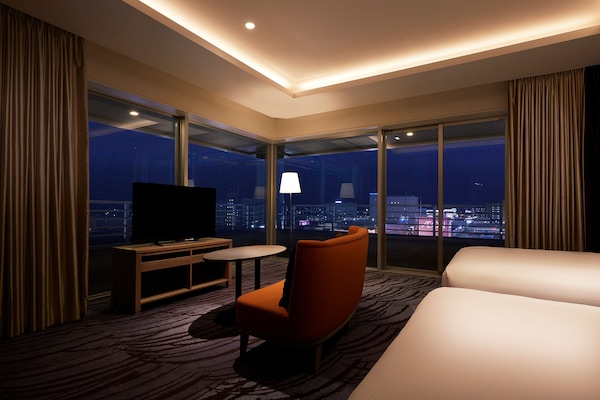 Junior Suite, 2 Double Beds, Balcony (Wing Building) | 1 bedroom, down comforters, desk, laptop workspace