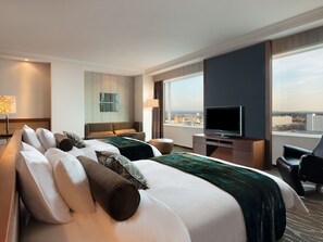 Junior Suite, 2 Double Beds (High Floor)