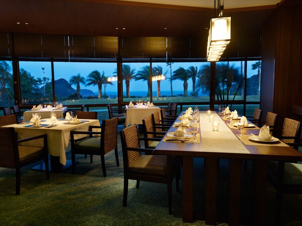 Breakfast and dinner served, Modern European cuisine