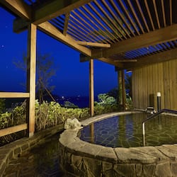 Bathtub spa outdoor