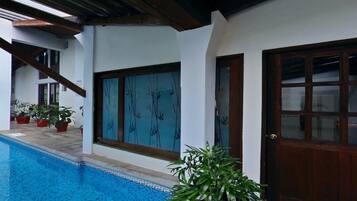 Manicures y pedicures