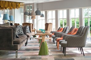 Sala de estar en el lobby