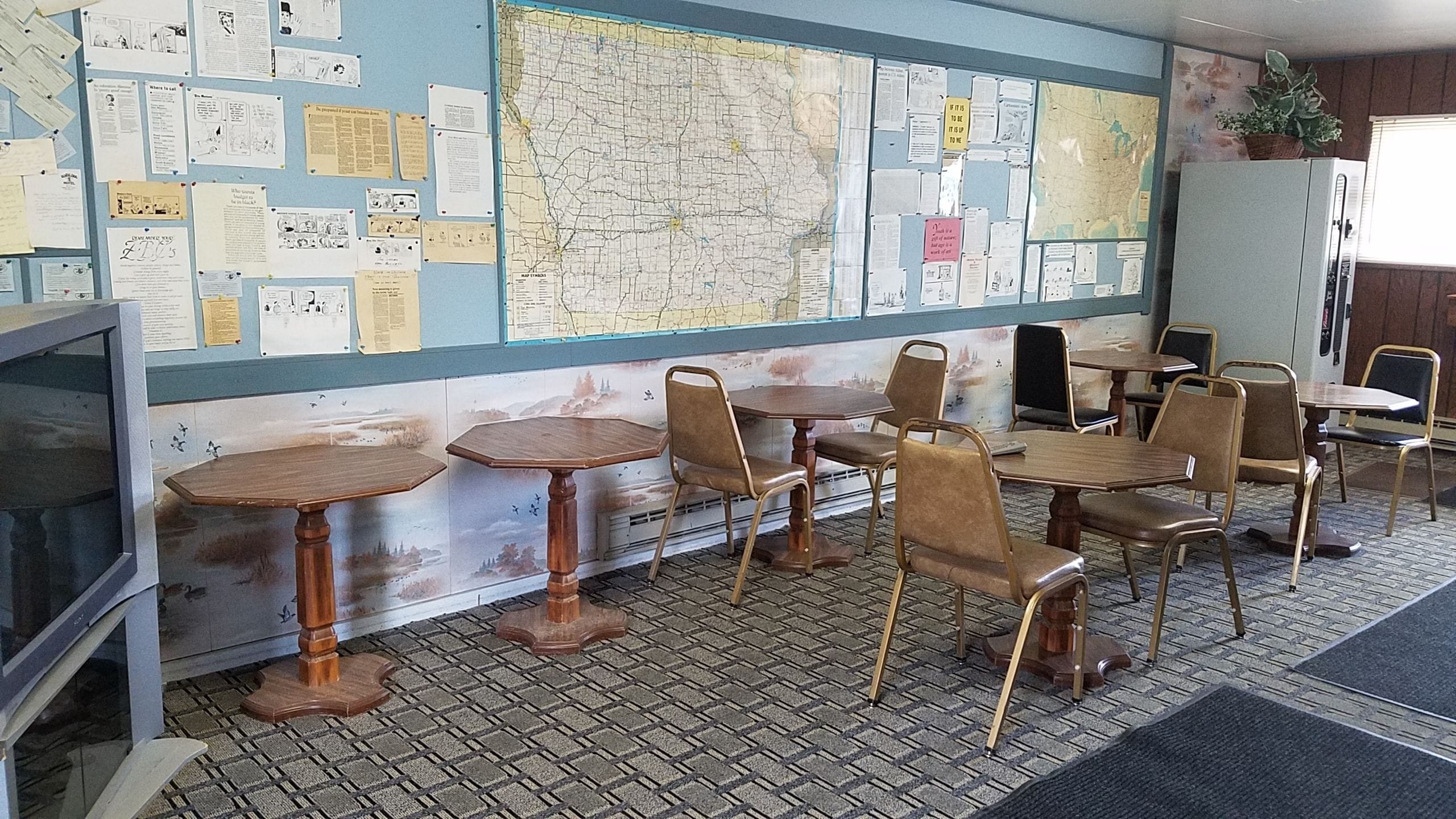 Ilmainen päivittäinen itsepalveluaamiainen 