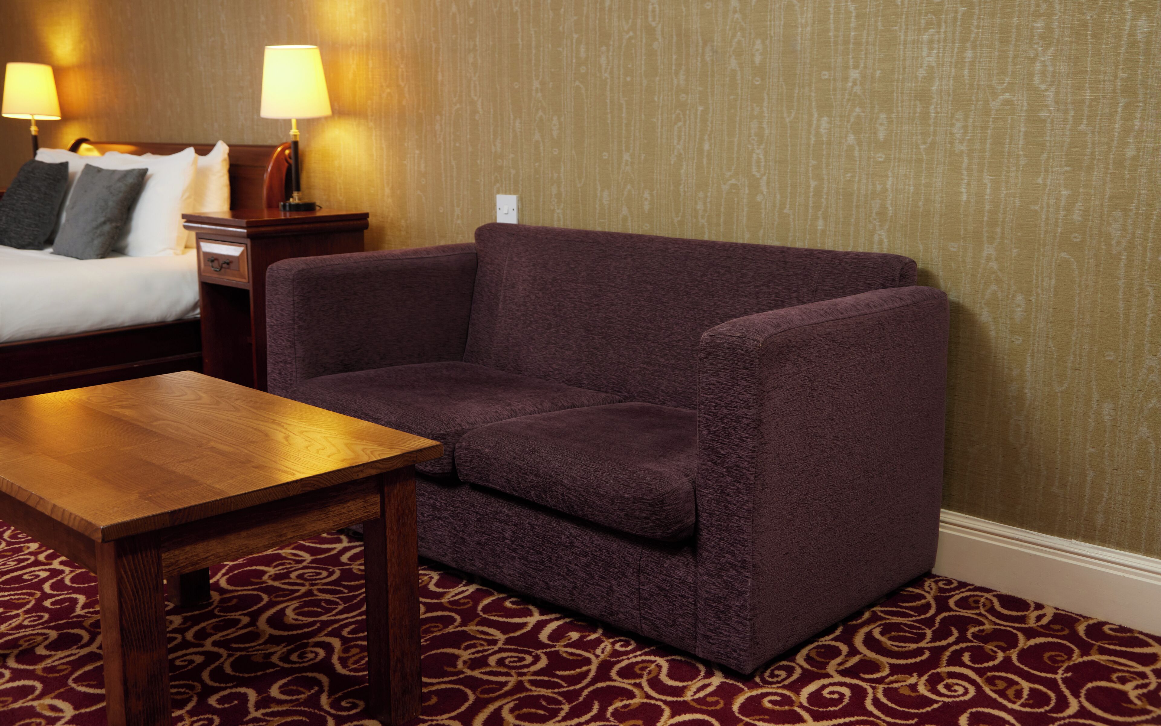 double room | desk, iron/ironing board, free wifi, bed sheets