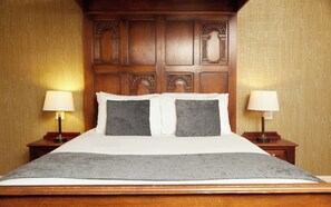 Superior Room | 1 bedroom, desk, iron/ironing board, free WiFi