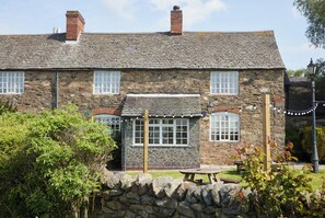 Exterior - The Fieldhead Hotel by Greene King Inns (Markfield)