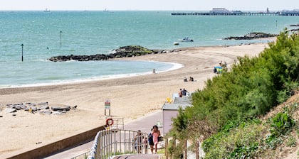 The Kingscliff Hotel