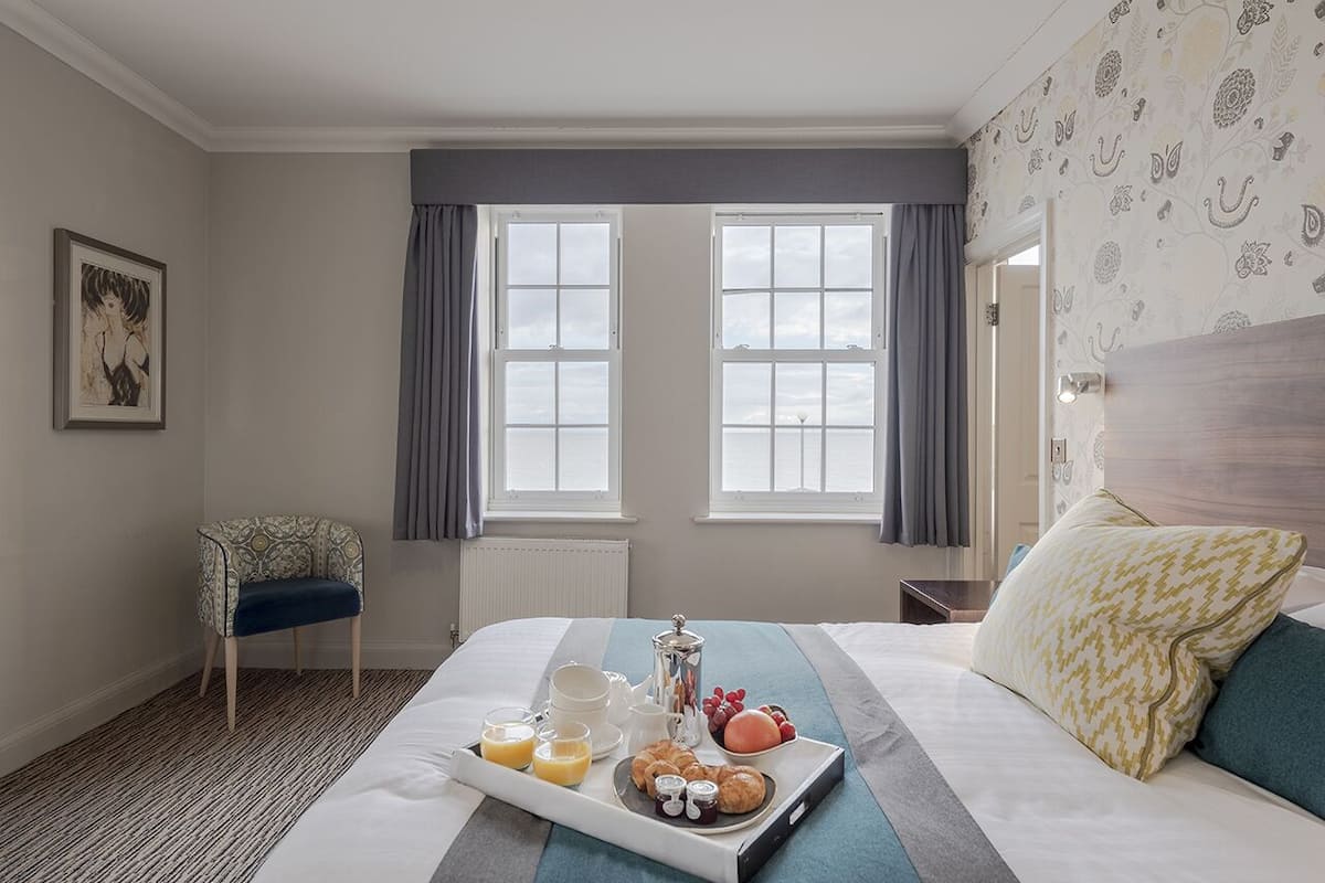 superior double or twin room, sea view | desk, laptop workspace, iron/ironing board, wifi