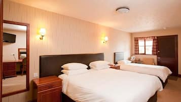Family Room | Iron/ironing board, free WiFi, bed sheets