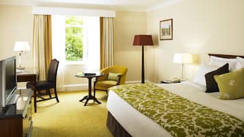 1 bedroom, premium bedding, desk, free WiFi