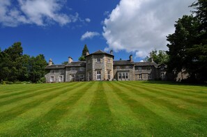 Garden - Coul House Hotel (Strathpeffer)