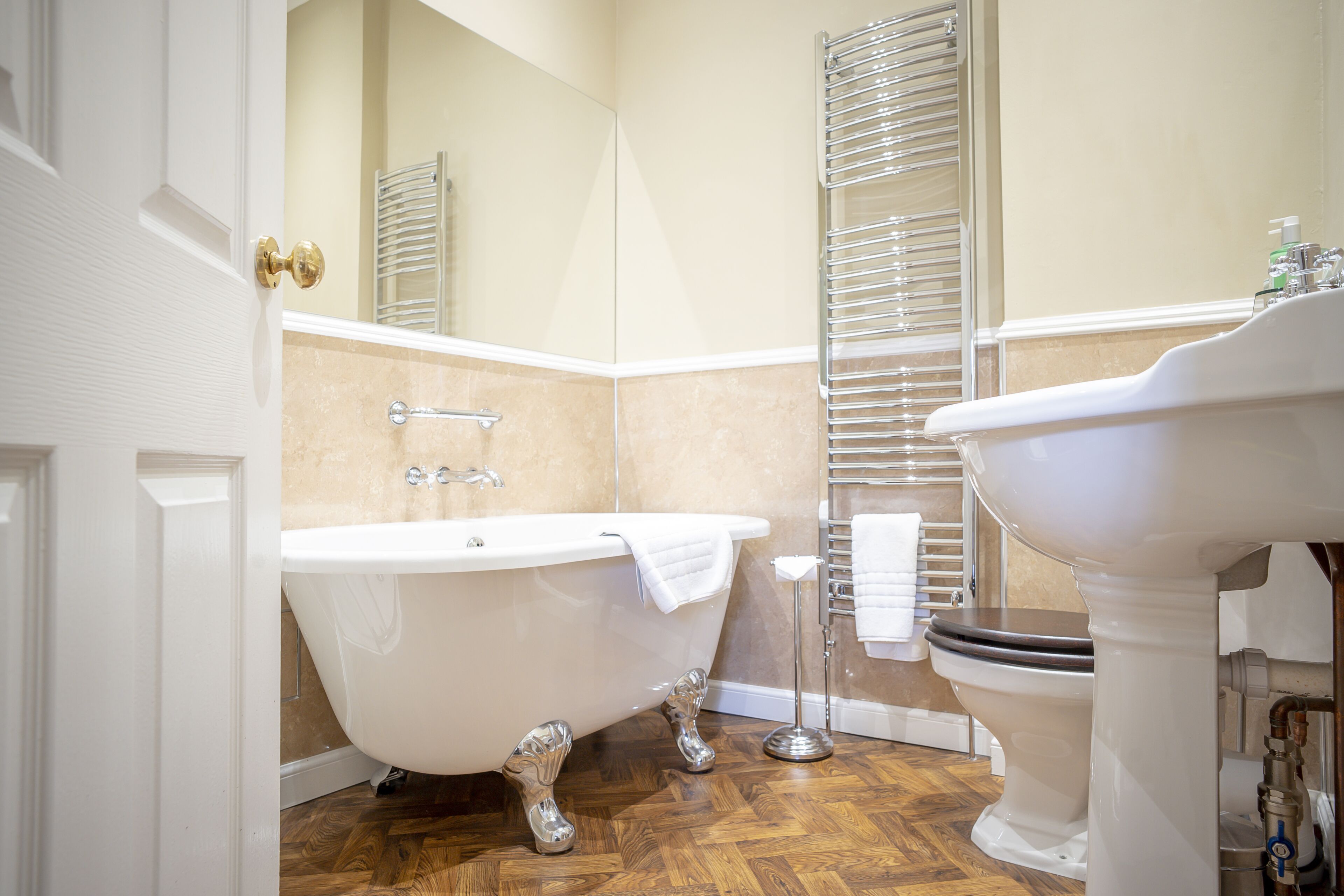 superior small double | bathroom | free toiletries, hair dryer, towels, toilet paper