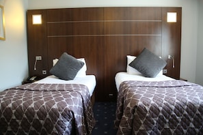 Business Twin Room, 2 Single Beds, Non Smoking