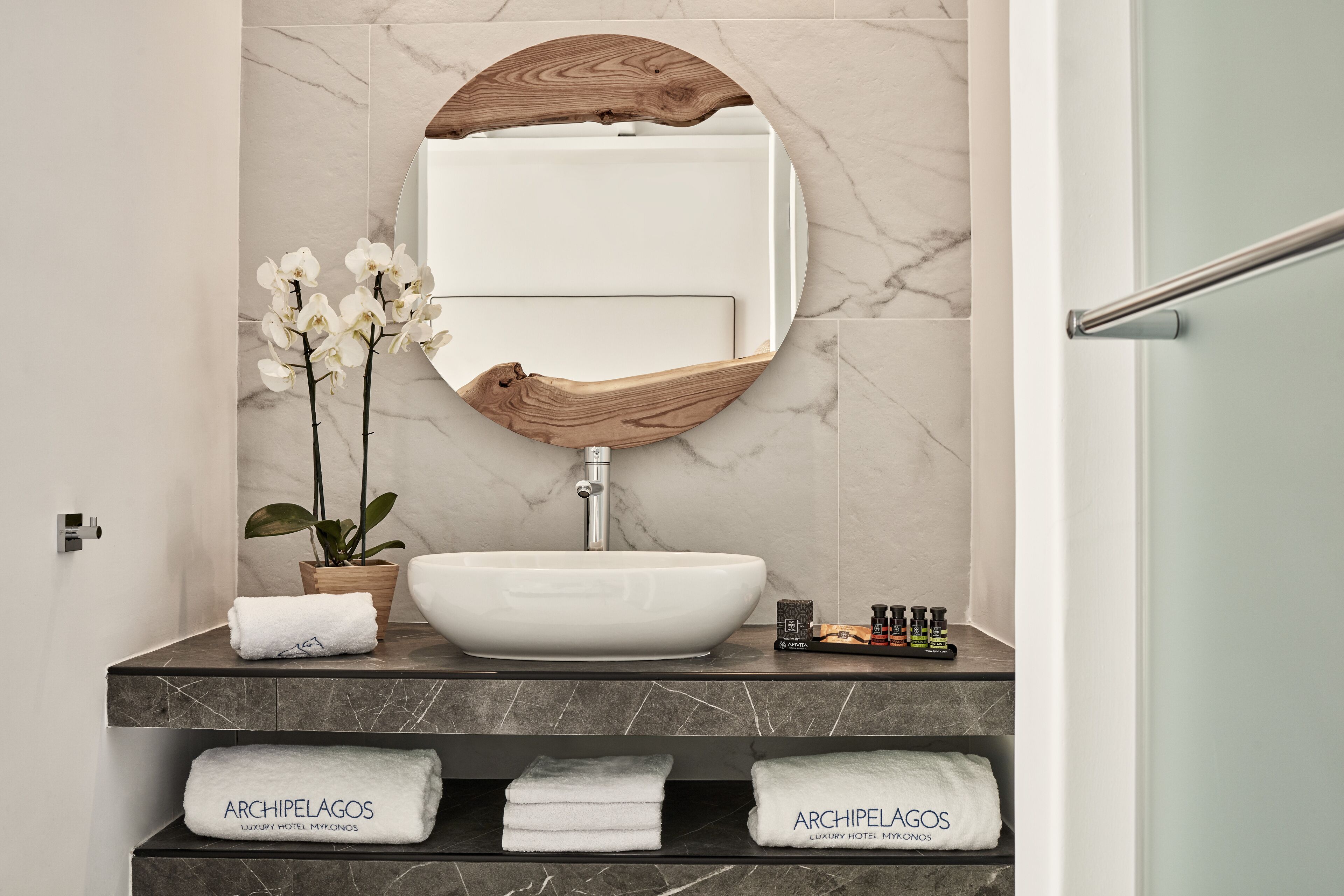 signature suite, 1 queen bed, private pool, sea view | bathroom | deep-soaking bathtub, rainfall showerhead, free toiletries, hair dryer