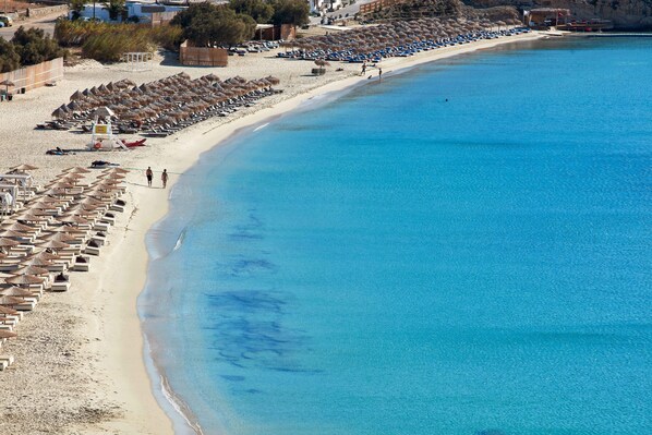 Beach nearby, sun-loungers, beach umbrellas, beach towels